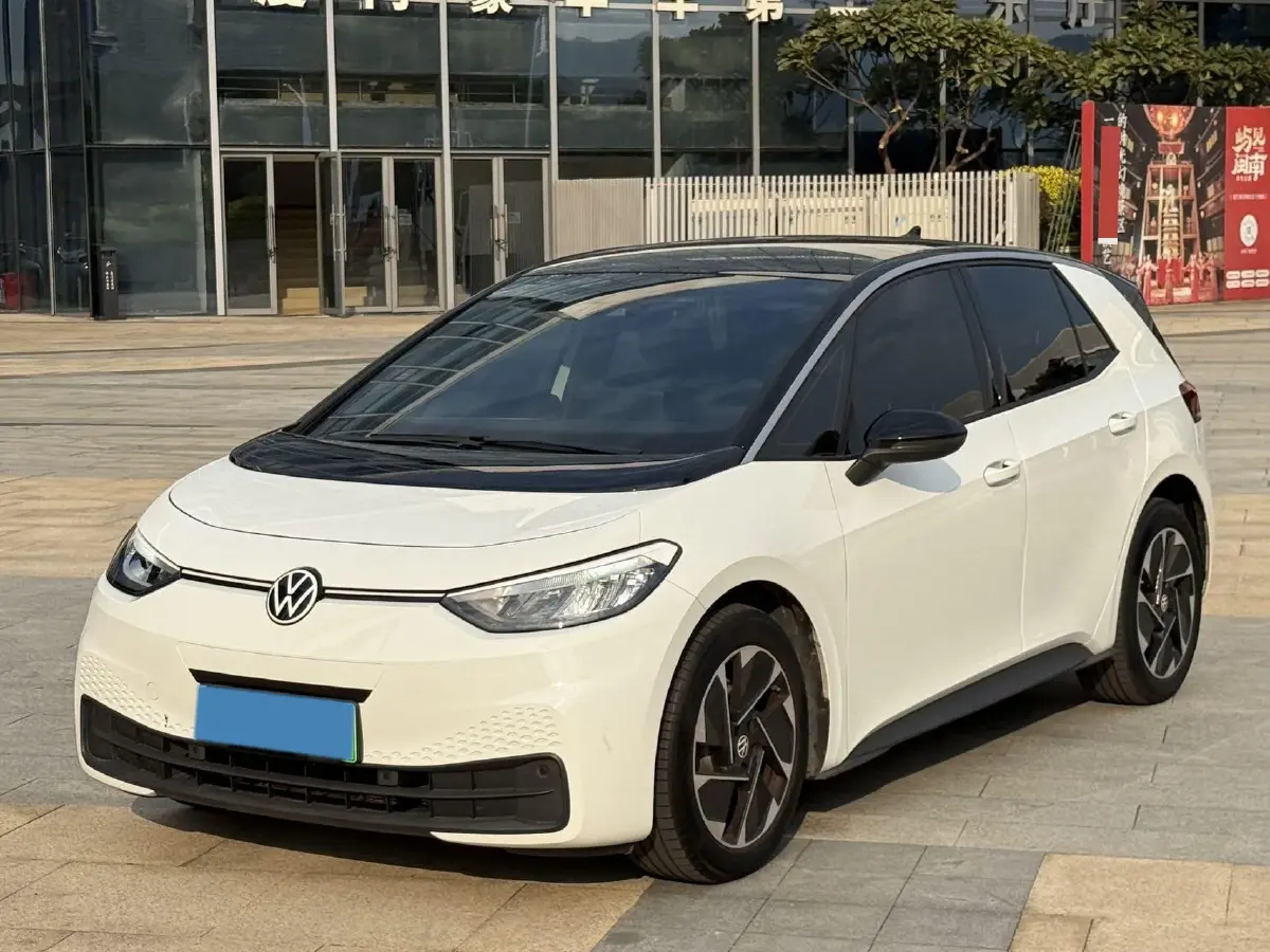2025 Volkswagen ID.3 BEV 52.8KWH