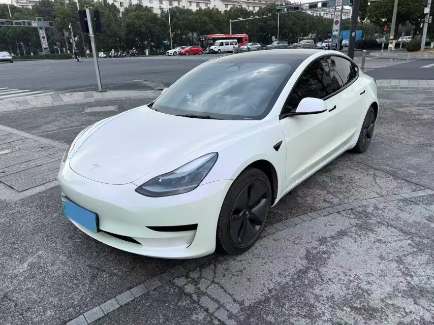 2022 Tesla Model 3 BEV 60KWH