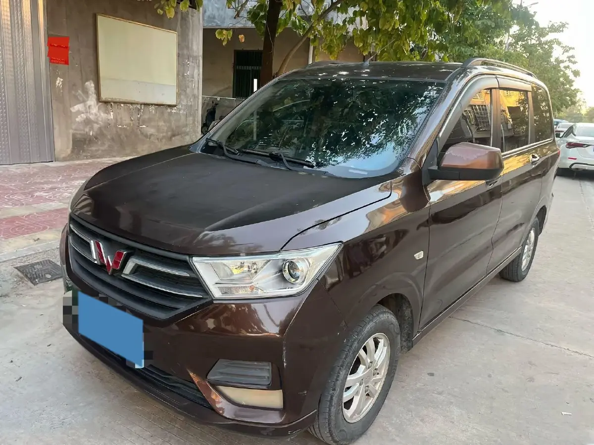 2018 WuLing HongGuang 1.5L 105HP L4 5MT