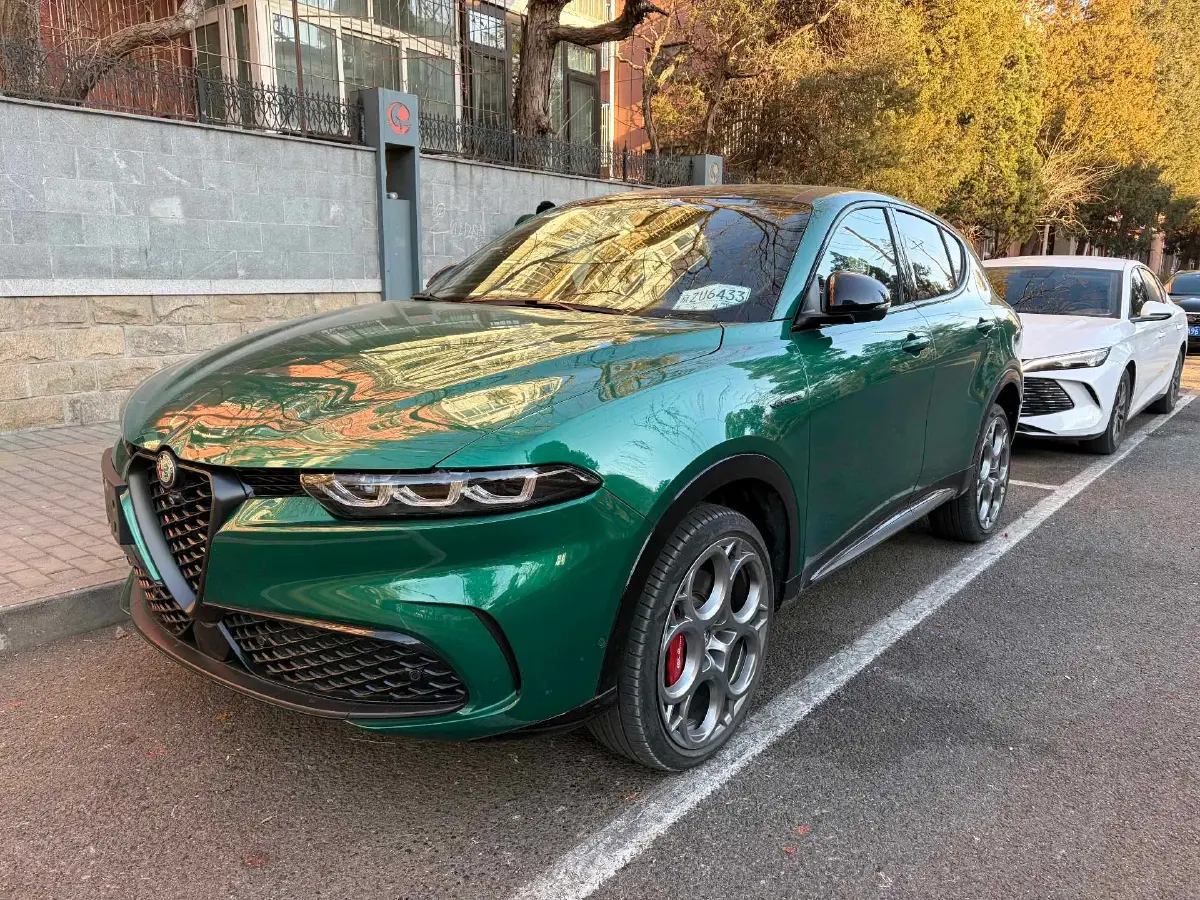 2023 Toyota Harrier 2.5L 178HP L4 E-CVT Hybrid