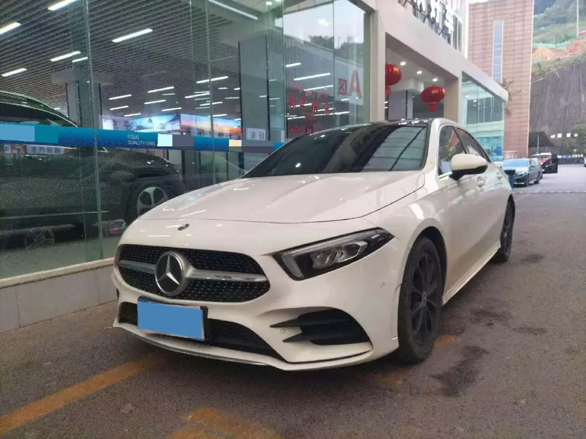 2020 Mercedes-Benz A Class 1.3T 163HP L4 7DCT