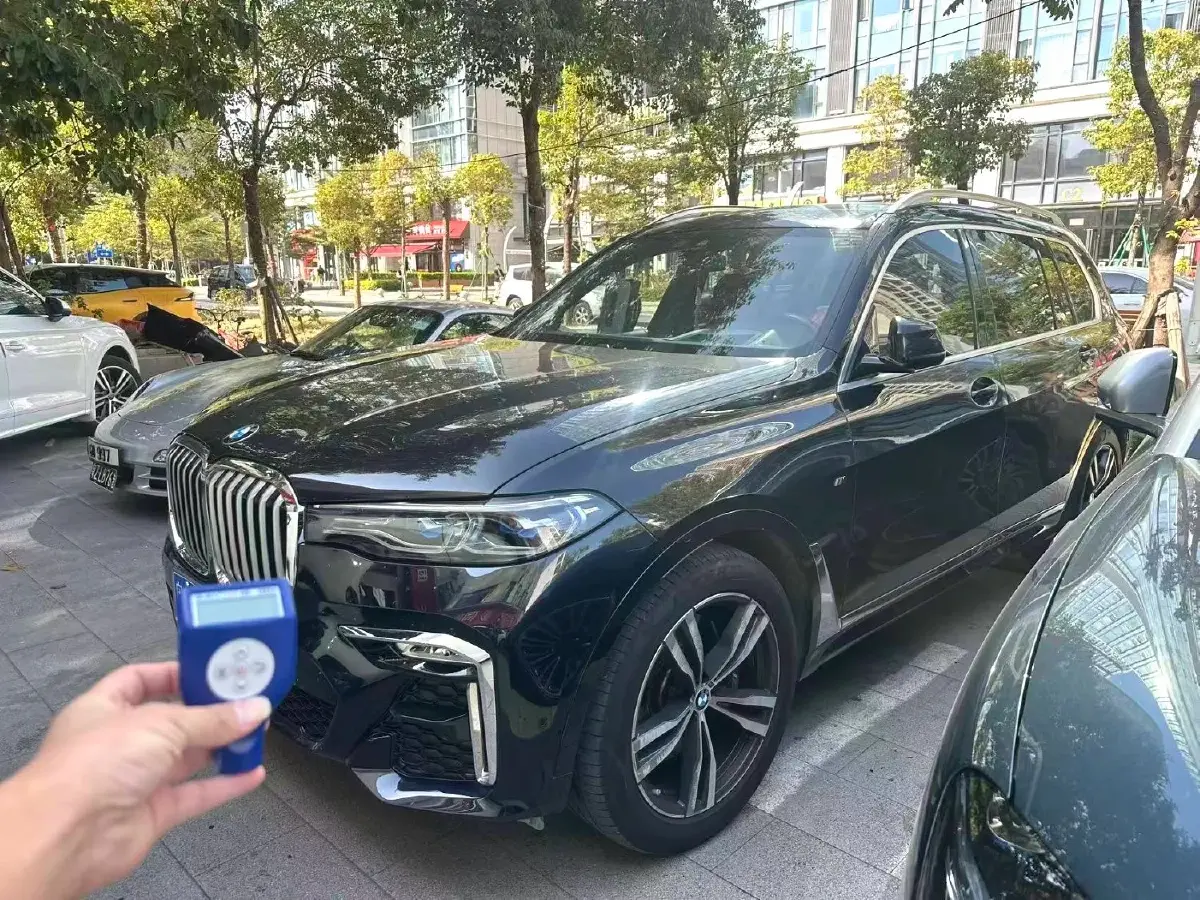 2021 BMW X7 3.0T 340HP L6 8AT