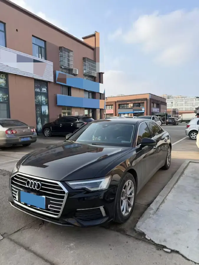 2022 Audi A6L 2.0T 190HP L4 7DCT
