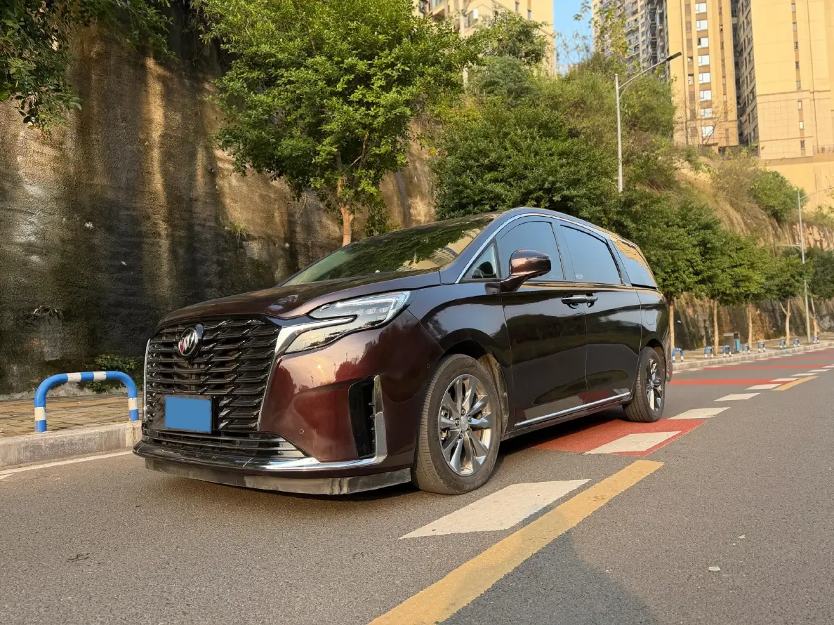 2022 Buick GL8 2.0T 237HP L4 9AT