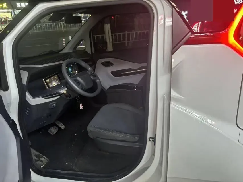 2021 WuLing Nano EV BEV 28KWH,autocango,china used car exporter,china ev exporter,chinese used car exporter,chinese used ev exporter