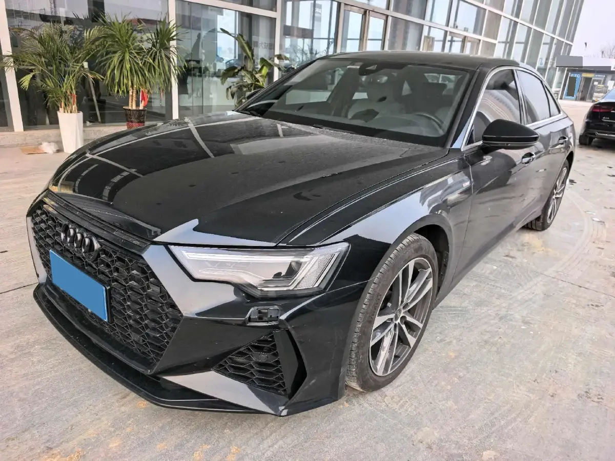 2024 Audi A6L 2.0T 190HP L4 7DCT