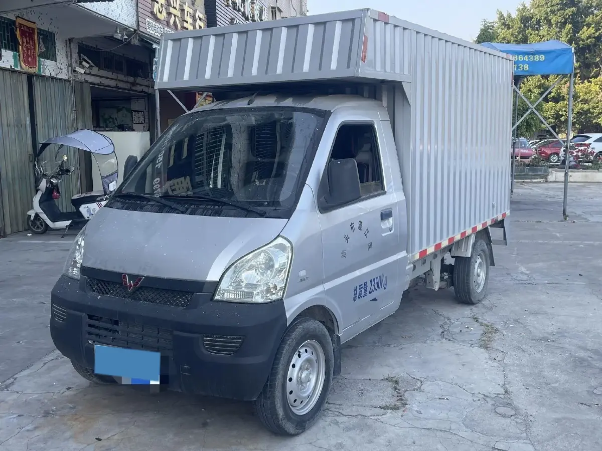 2019 WuLing HongGuang 1.5L 99HP L4 6MT
