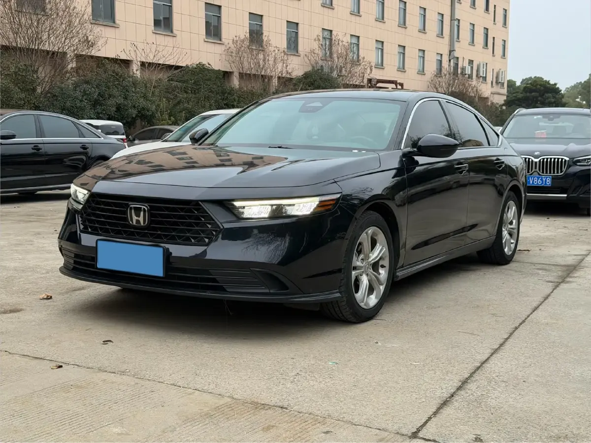 2023 Honda Accord 1.5T 192HP L4 CVT