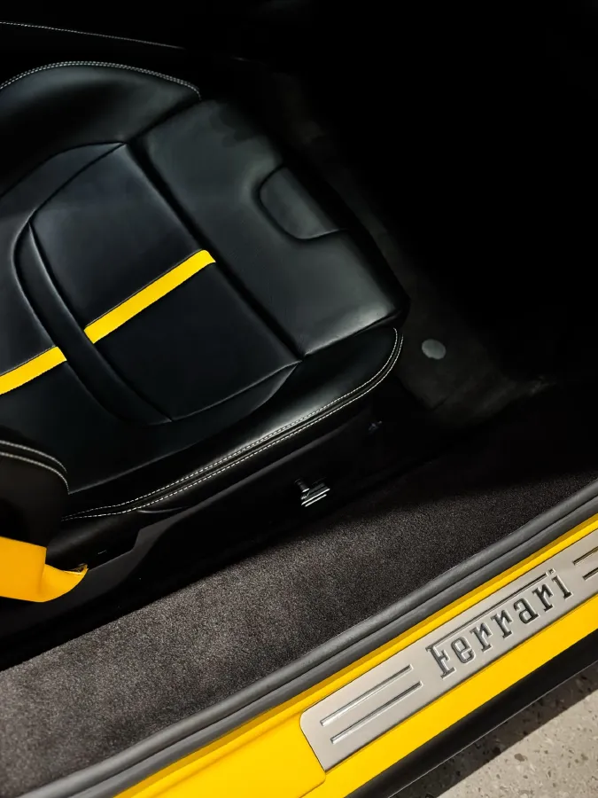 2020 Ferrari SF90 3.9T 781HP V8 8DCT PHEV 7.9KWH,autocango,china used car exporter,china ev exporter,chinese used car exporter,chinese used ev exporter