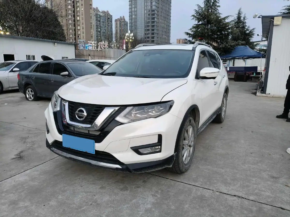 2021 Nissan X-Trail 2.0L 151HP L4 CVT