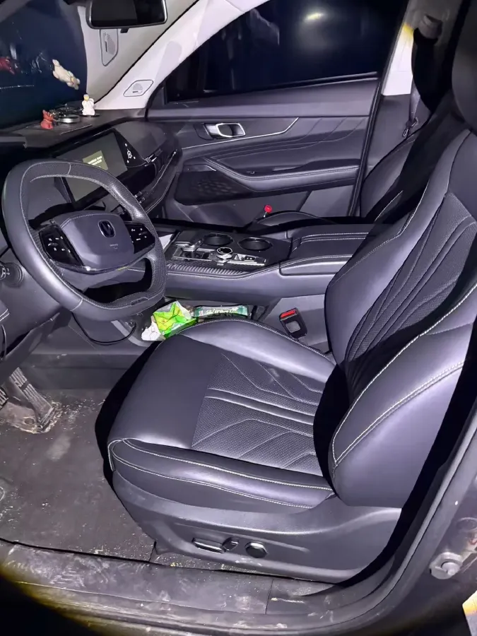 2023 ChangAn UNI-K iDD 1.5T 170HP L4 6TCT PHEV 28.39KWH,autocango,china used car exporter,china ev exporter,chinese used car exporter,chinese used ev exporter