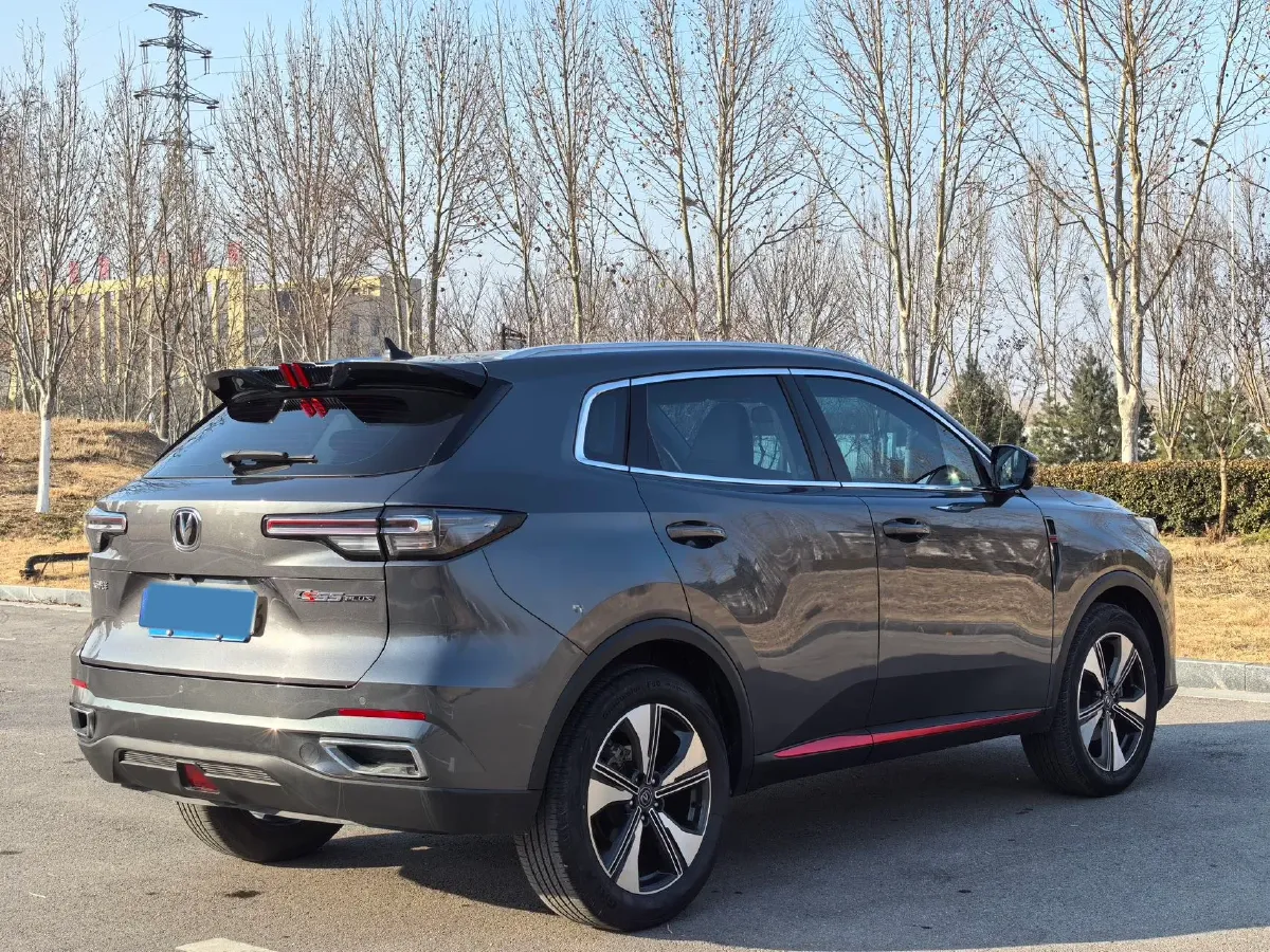 2022 ChangAn Oshan X7 Plus 1.5T 188HP L4 7DCT,autocango,china used car exporter,china ev exporter,chinese used car exporter,chinese used ev exporter