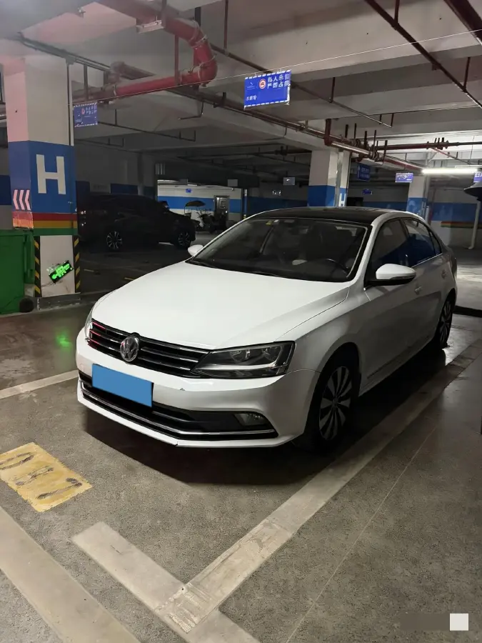 2018 Volkswagen Bora 1.5L 110HP L4 6AT