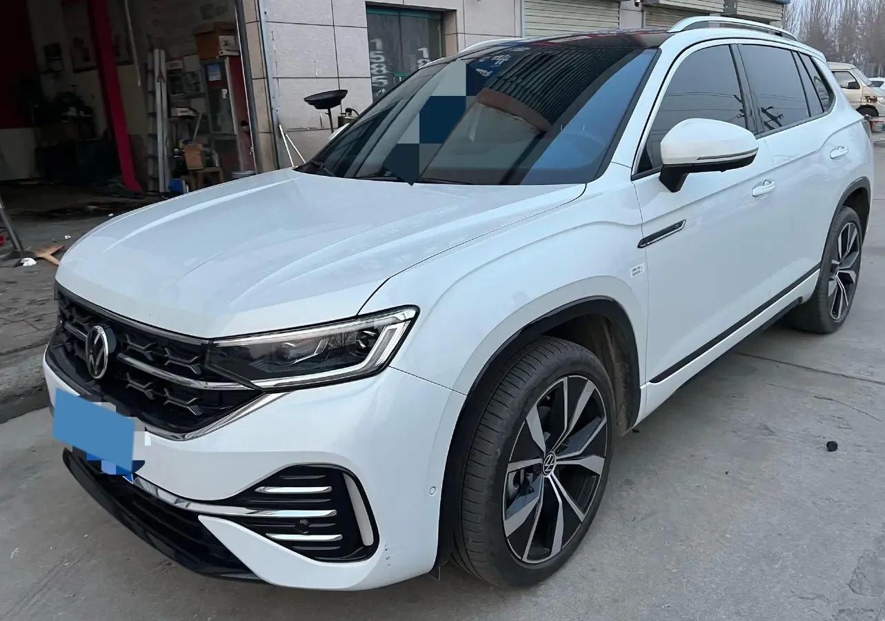 2023 Volkswagen Tayron 2.0T 220HP L4 7DCT