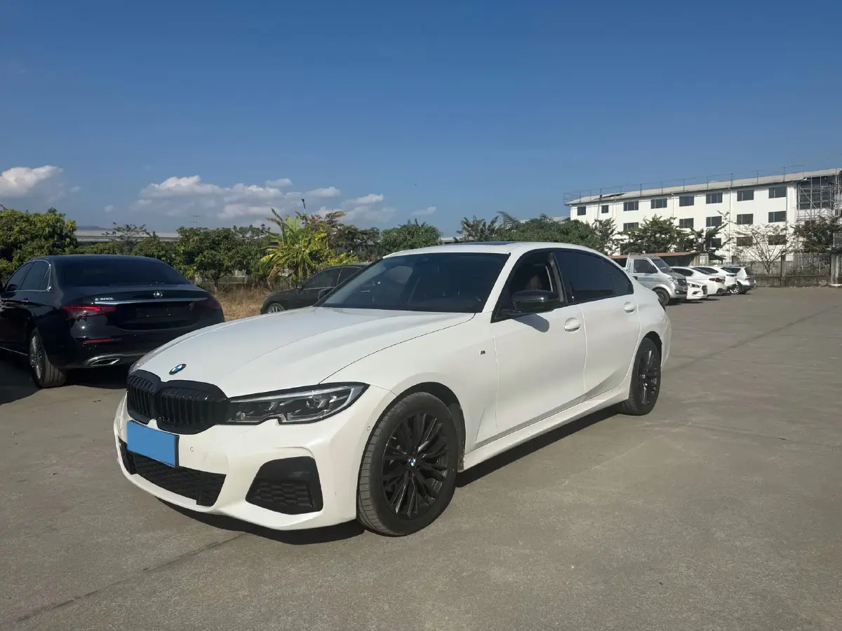 2022 BMW 3 Series 2.0T 184HP L4 8AT