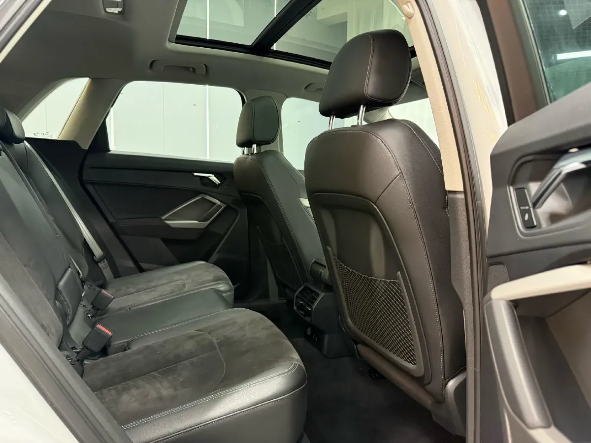 2022 Audi Q3 1.4T 150HP L4 7DCT,autocango,china used car exporter,china ev exporter,chinese used car exporter,chinese used ev exporter