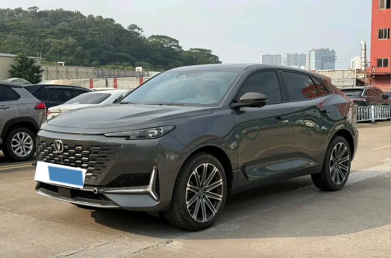 2021 ChangAn UNI-K 2.0T 233HP L4 8AT