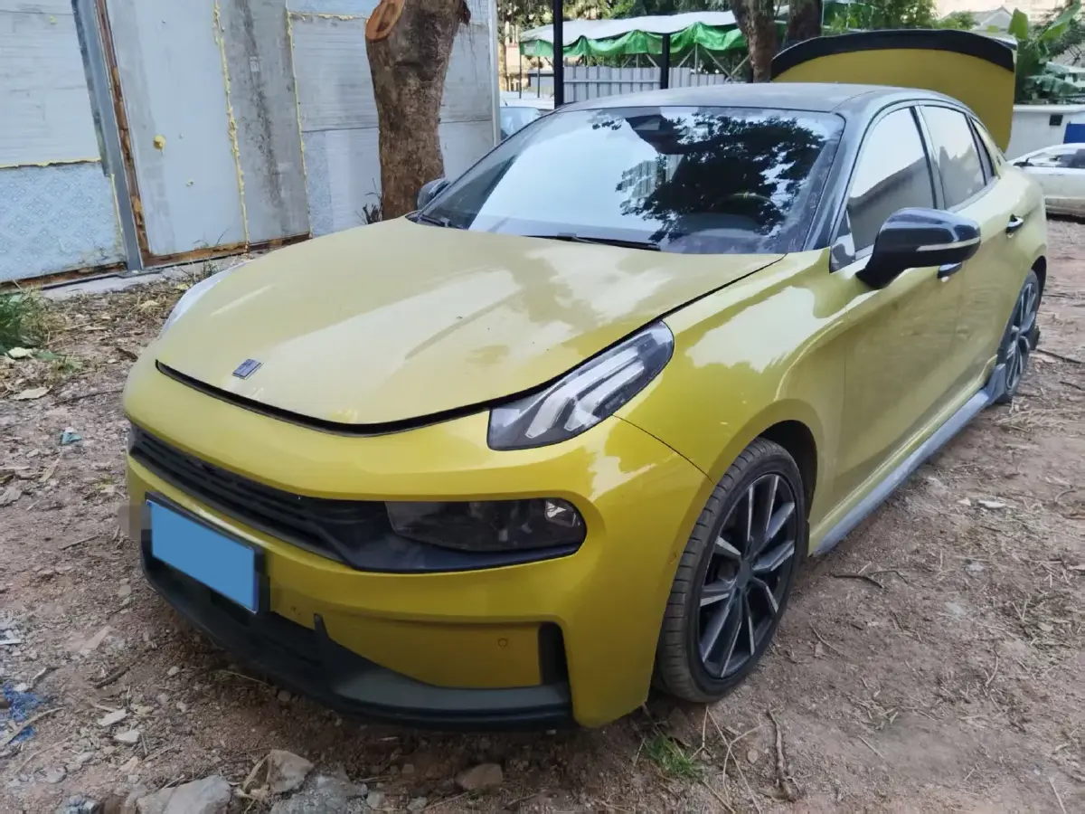 2019 LYNK&CO 03 2.0T 254HP L4 8AT