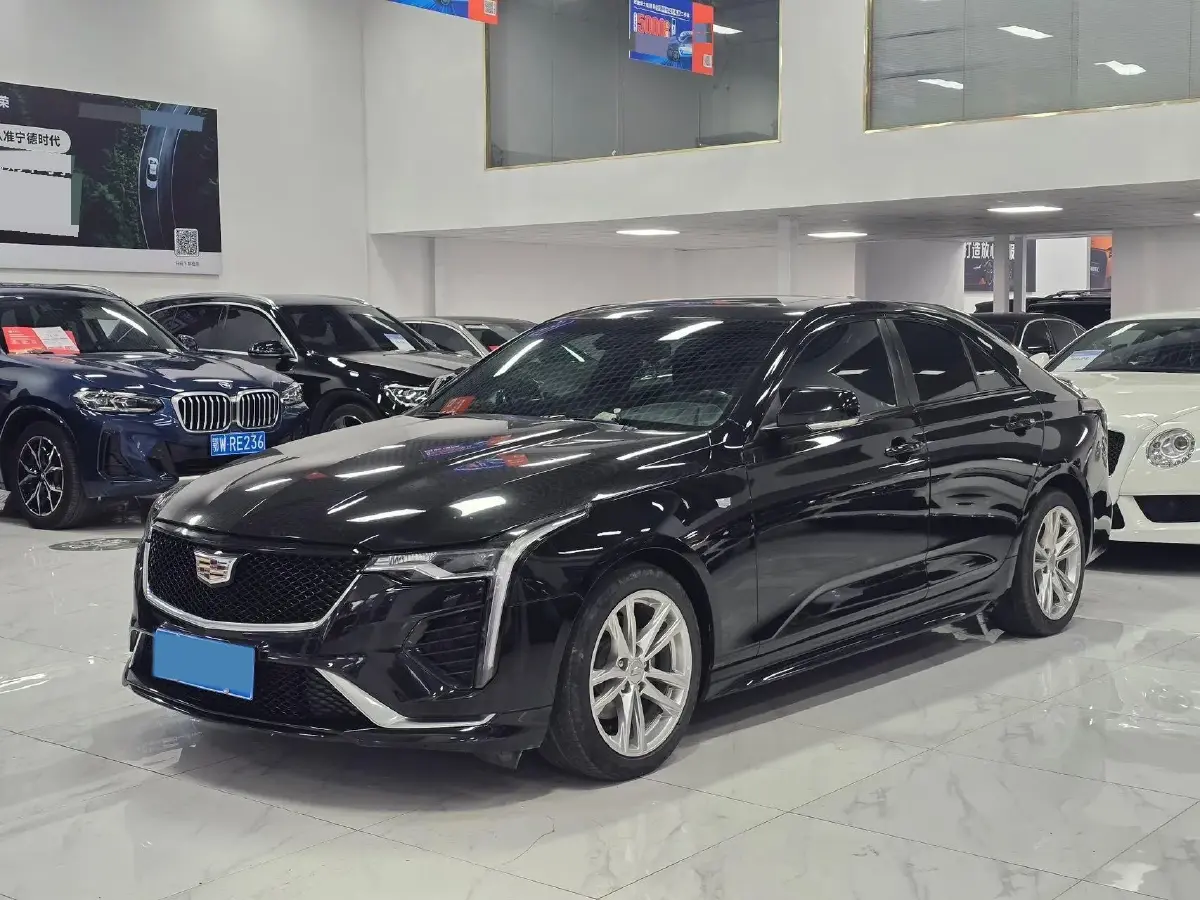 2022 Cadillac CT4 2.0T 237HP L4 8AT
