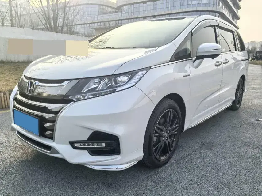 2021 Honda Odyssey 2.0L 146HP L4 E-CVT Hybrid