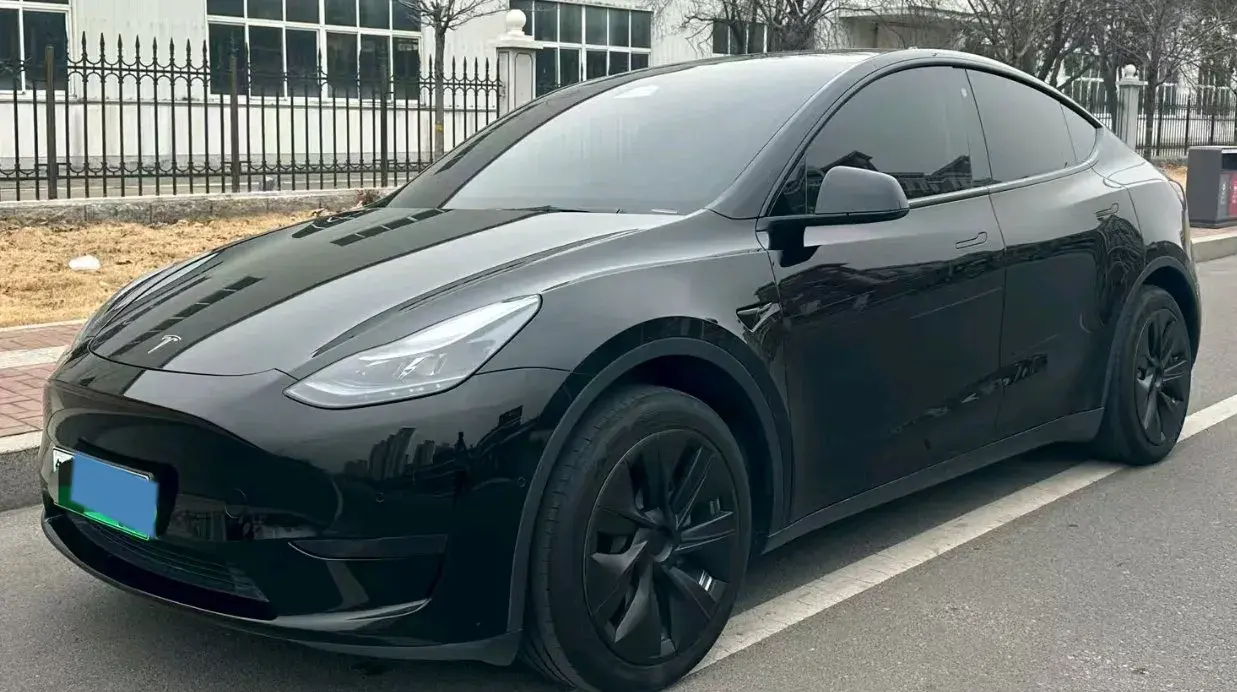 2022 Tesla Model Y BEV 60KWH