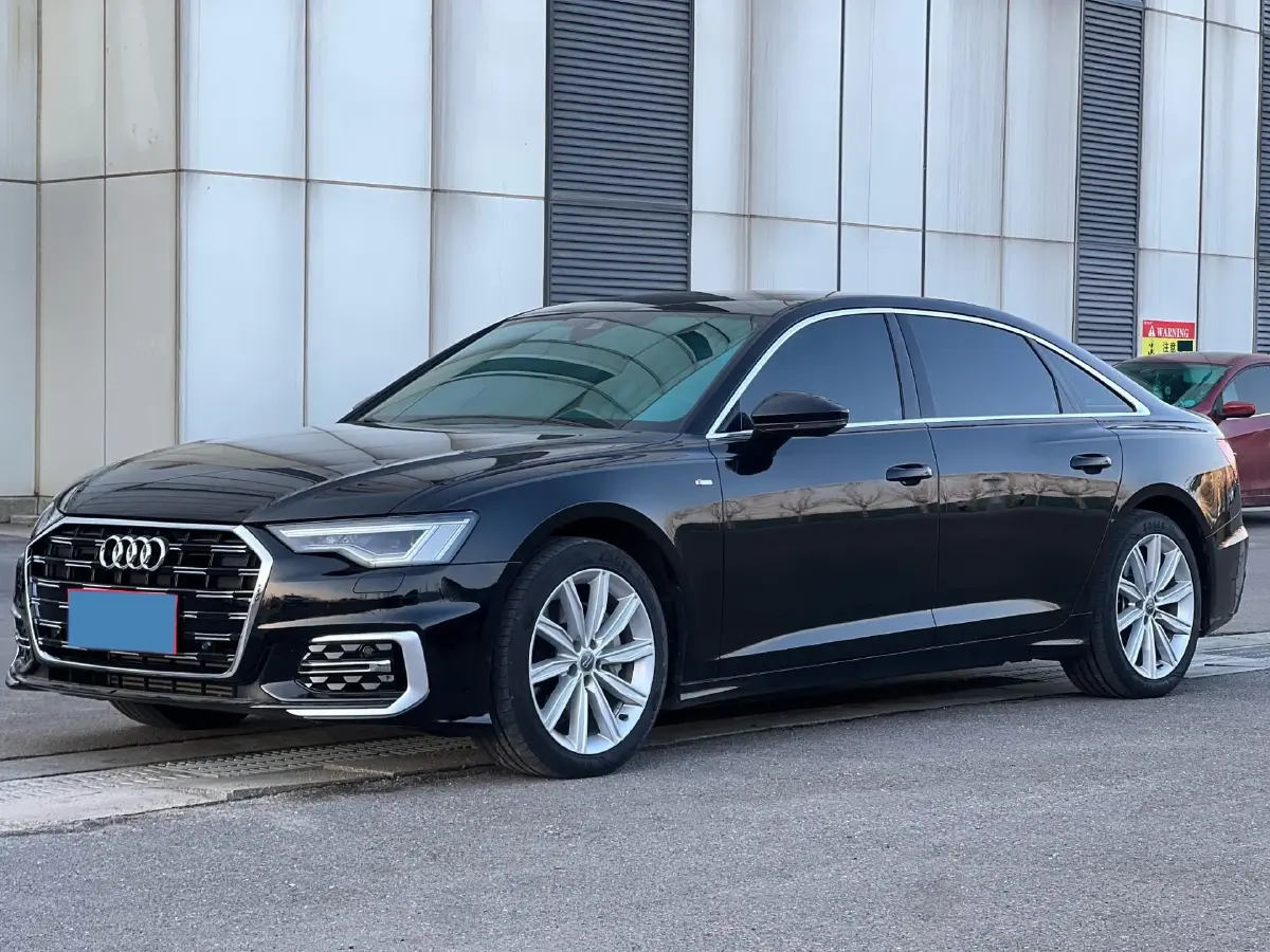 2021 Audi A6L 2.0T 224HP L4 7DCT