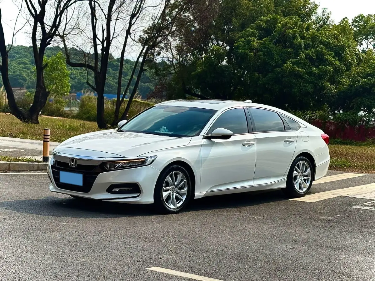 2018 Honda Accord 1.5T 194HP L4 CVT