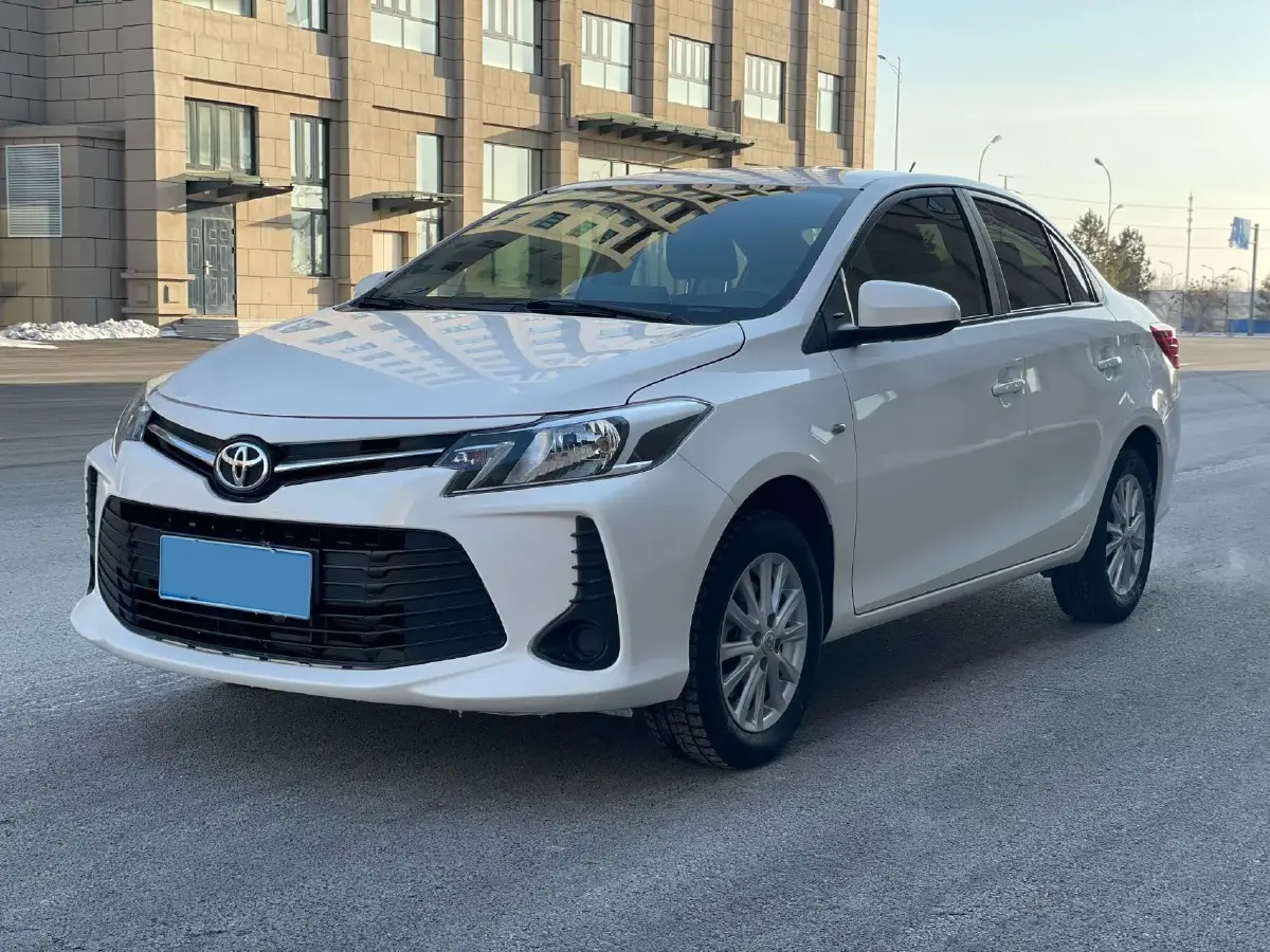 2022 Toyota Vios 1.5L 112HP L4 CVT