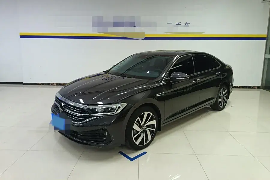 2024 Volkswagen Sagitar 1.5T 160HP L4 7DCT