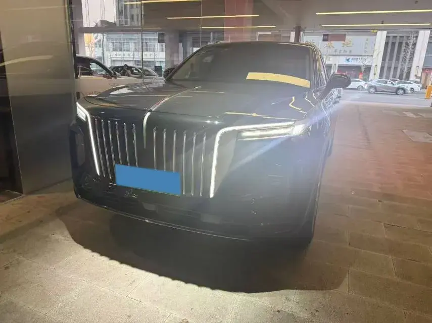 2022 HongQi E-HS9 BEV 120KWH