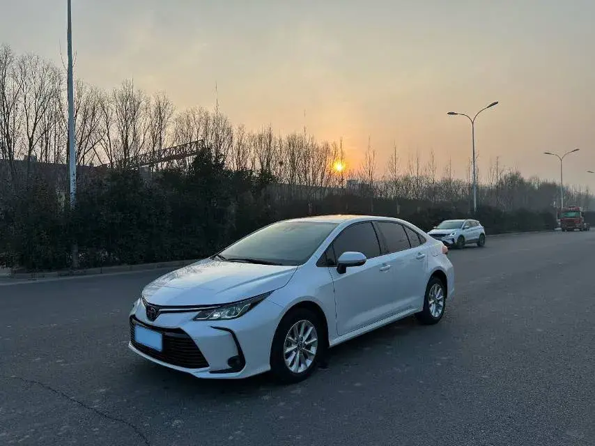 2021 Toyota Corolla 1.2T 116HP L4 CVT