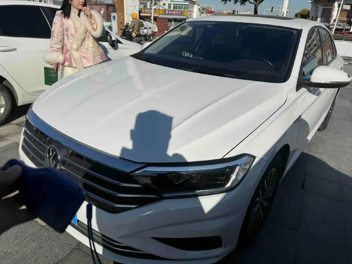 2021 Volkswagen Sagitar 1.4T 150HP L4 7DCT