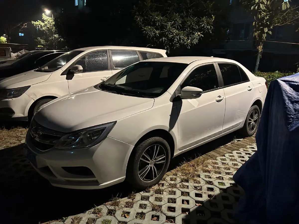 2016 BYD SuRui 1.5L 109HP L4 5MT,autocango,china used car exporter,china ev exporter,chinese used car exporter,chinese used ev exporter