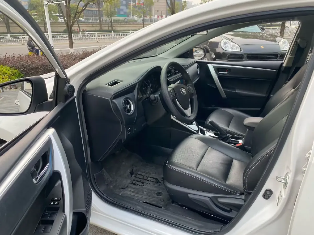 2020 Toyota Corolla Hybird E+ 1.8L 99HP L4 E-CVT PHEV 10.5KWH,autocango,china used car exporter,china ev exporter,chinese used car exporter,chinese used ev exporter