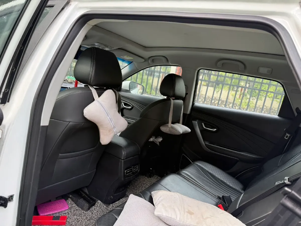 2018 SWM X7 1.8L 137HP L4 5MT,autocango,china used car exporter,china ev exporter,chinese used car exporter,chinese used ev exporter