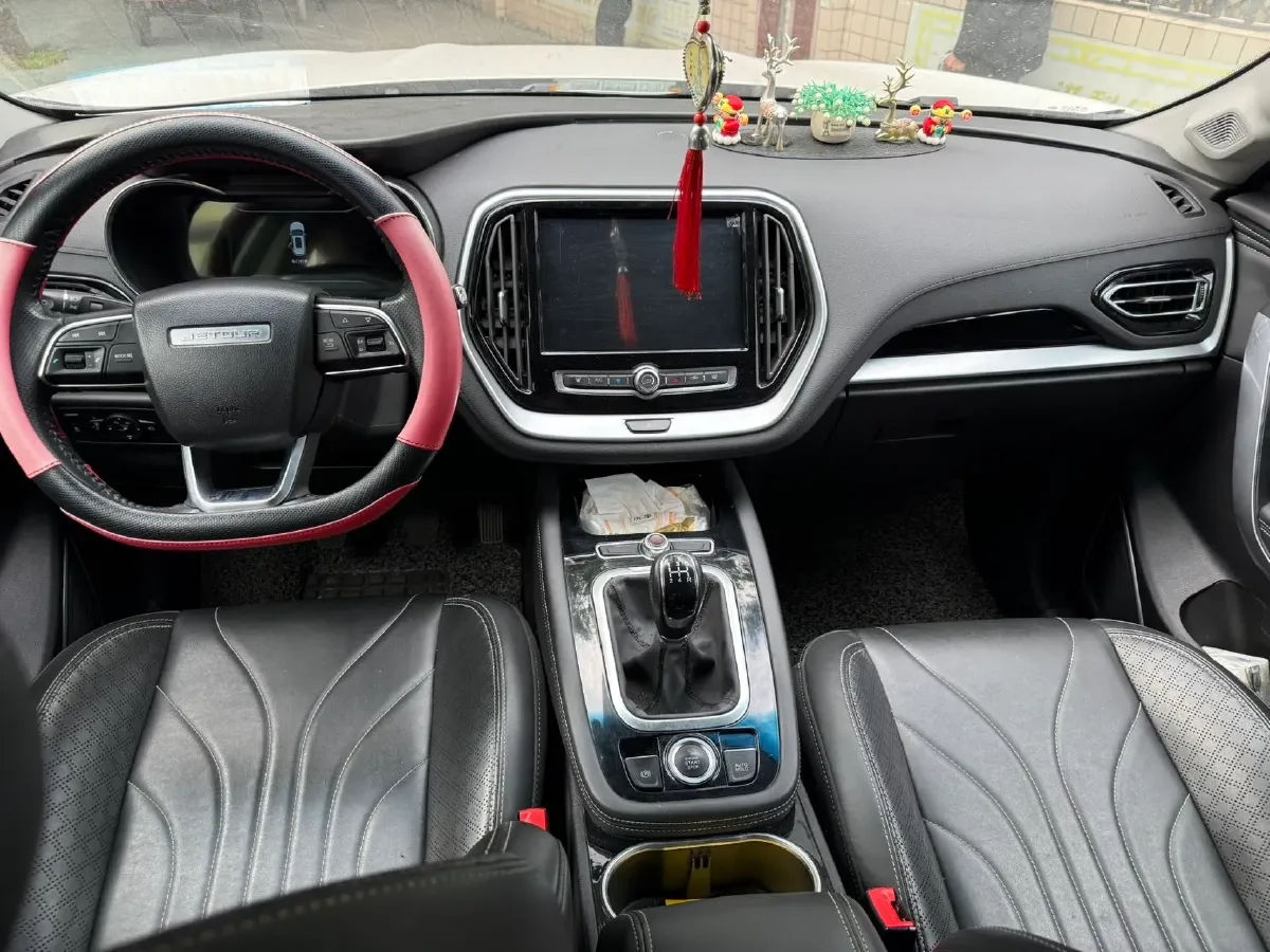 2018 SWM X7 1.8L 137HP L4 5MT,autocango,china used car exporter,china ev exporter,chinese used car exporter,chinese used ev exporter