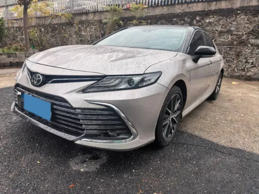2021 Toyota Camry 2.5L 209HP L4 8AT