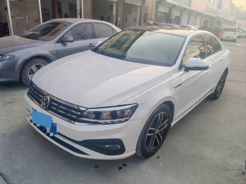 2019 Volkswagen Passat 1.4T 150HP L4 7DCT