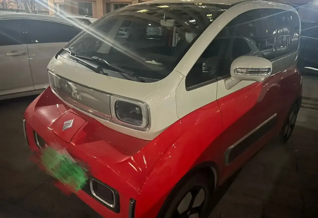 2023 BaoJun KiWi EV BEV 31.9KWH