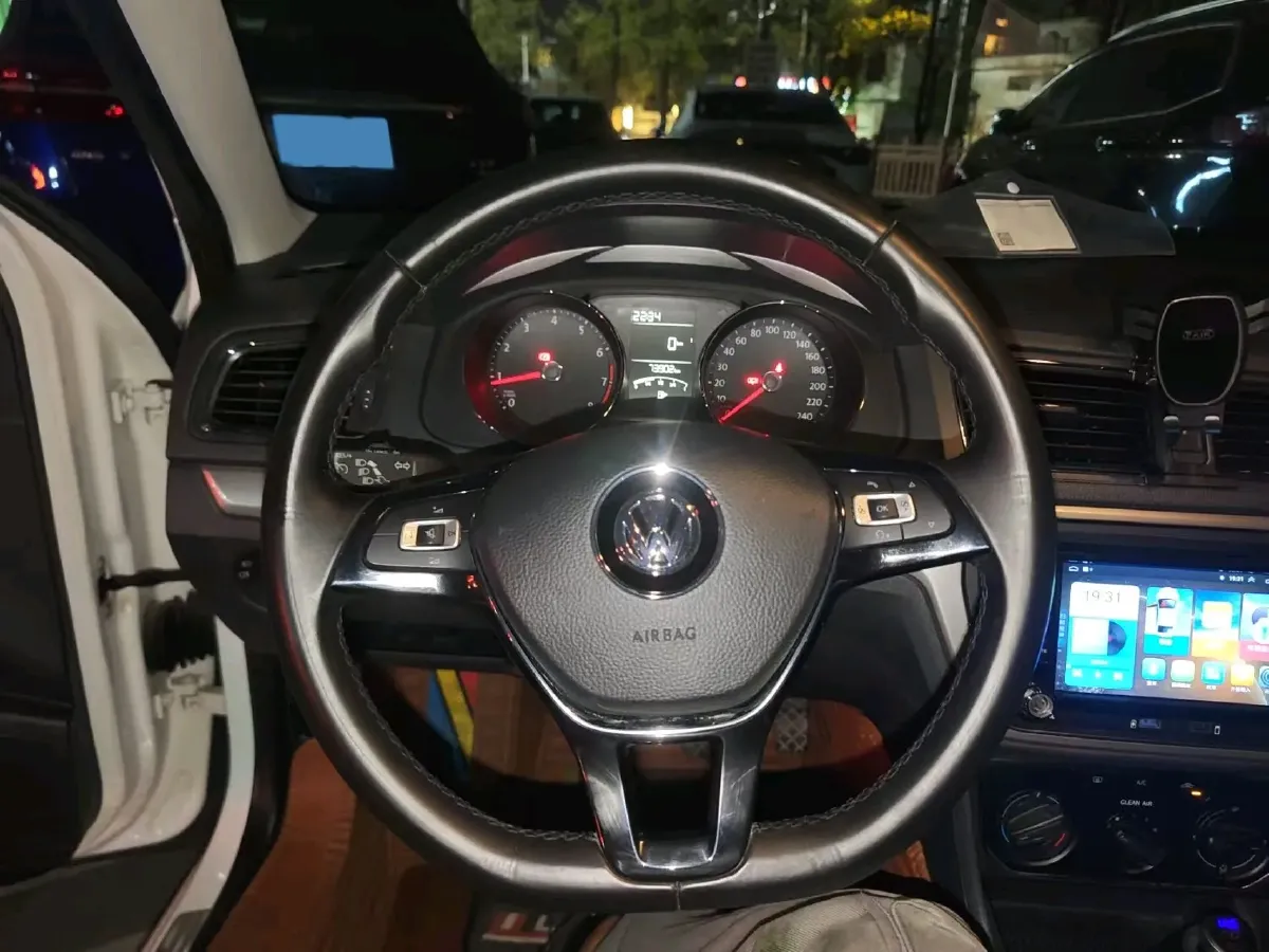 2017 Zotye Damy X7 1.8T 177HP L4 5MT,autocango,china used car exporter,china ev exporter,chinese used car exporter,chinese used ev exporter