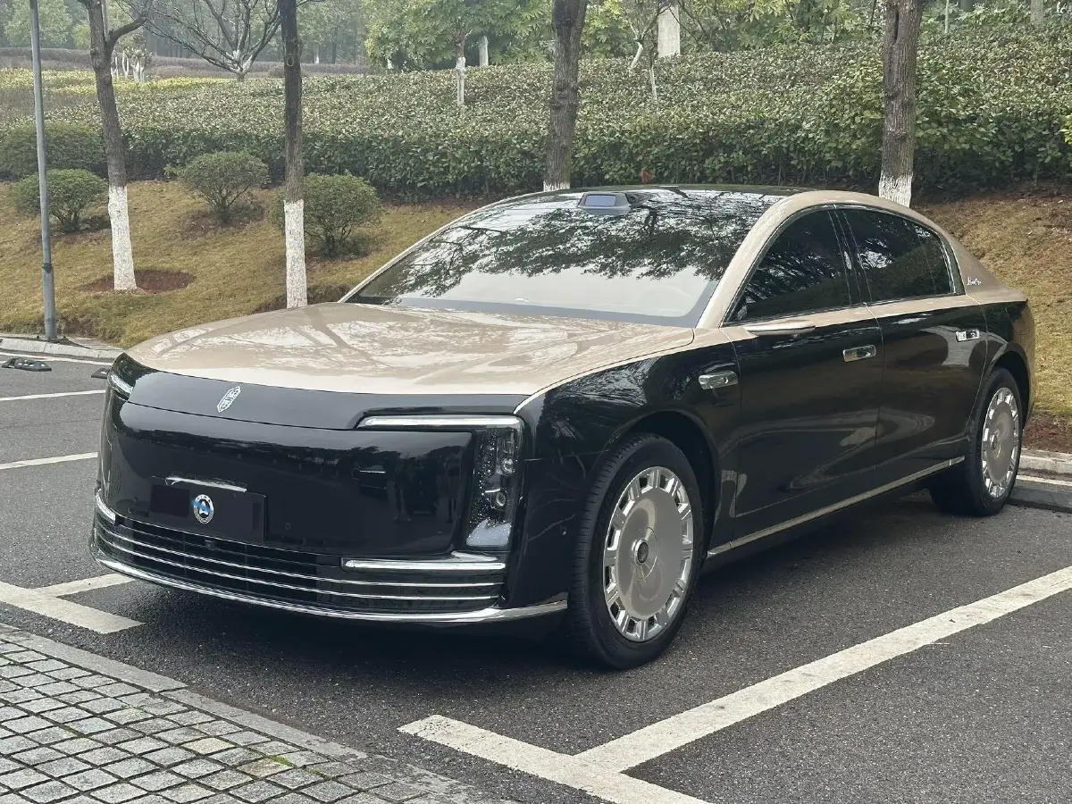 2025 HIMA S800 BEV 97KWH