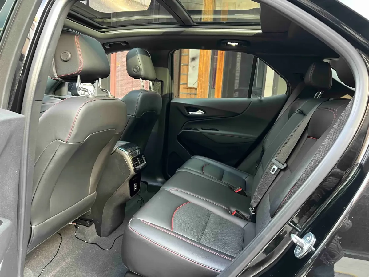 2022 Chevrolet Equinox 2.0T 237HP L4 9AT,autocango,china used car exporter,china ev exporter,chinese used car exporter,chinese used ev exporter