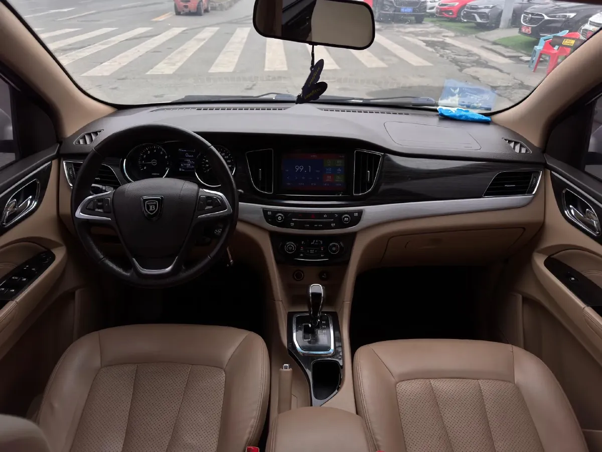 2016 BAIC WeiWang S50 1.5T 150HP L4 6MT,autocango,china used car exporter,china ev exporter,chinese used car exporter,chinese used ev exporter