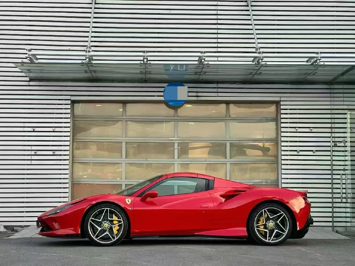 2020 Ferrari F8 3.9T 720HP V8 7DCT,autocango,china used car exporter,china ev exporter,chinese used car exporter,chinese used ev exporter