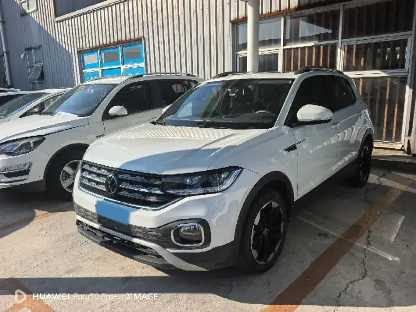 2021 Volkswagen Tacqua 1.2T 116HP L4 7DCT