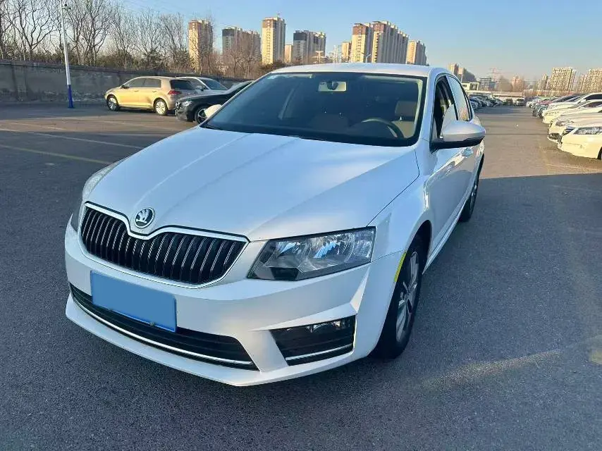 2017 Skoda Octavia 1.6L 110HP L4 6AT