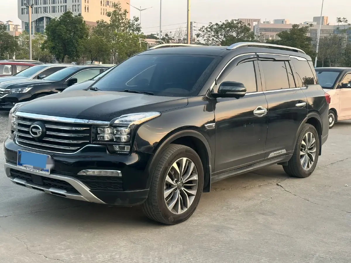 2017 GAC Trumpchi GS8 2.0T 201HP L4 6AT