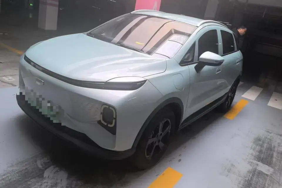 2023 Geometry E BEV 33.5KWH