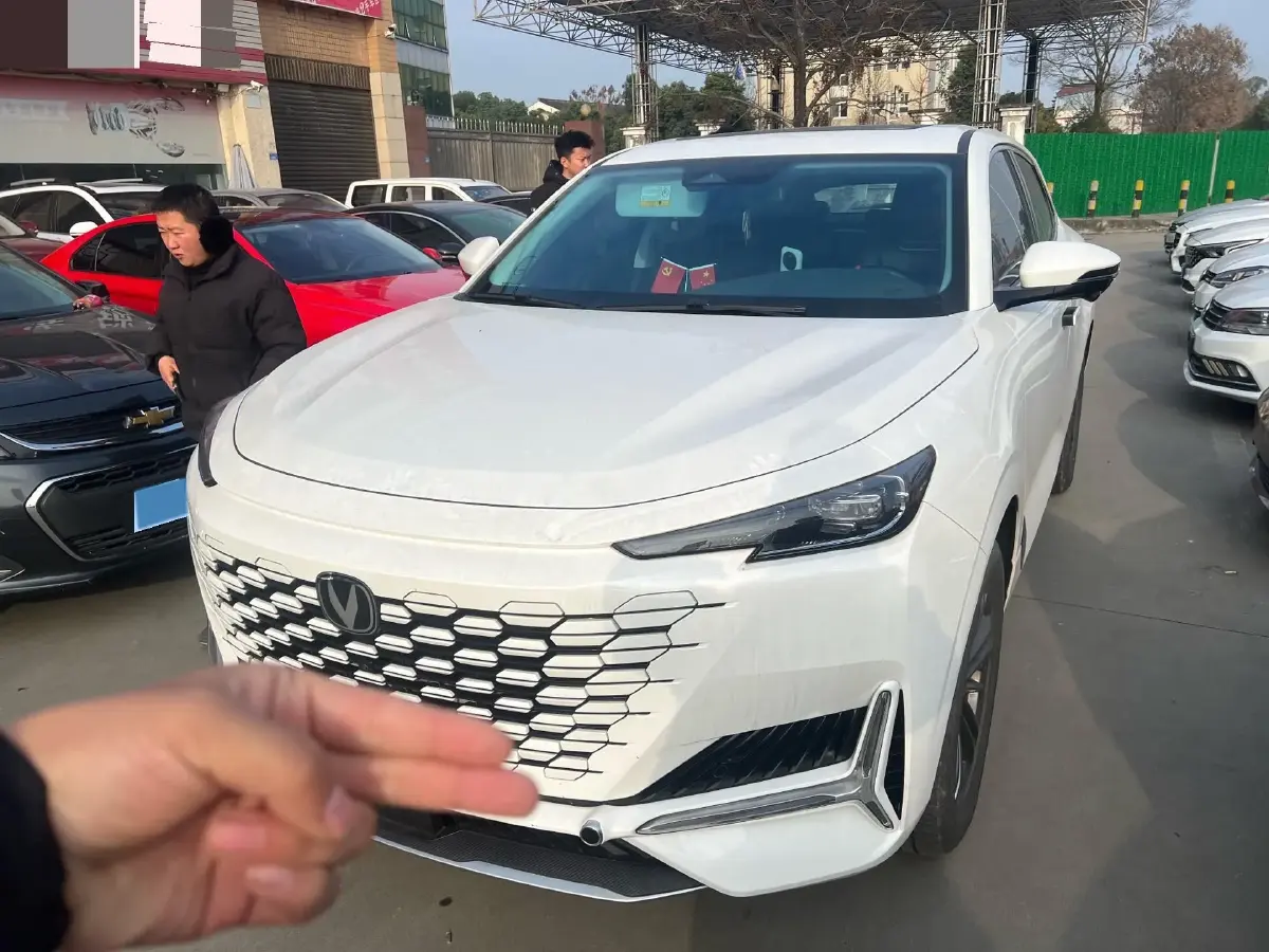 2024 ChangAn UNI-K 2.0T 233HP L4 8AT