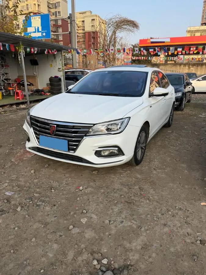 2019 Roewe i5 1.5L 120HP L4 CVT